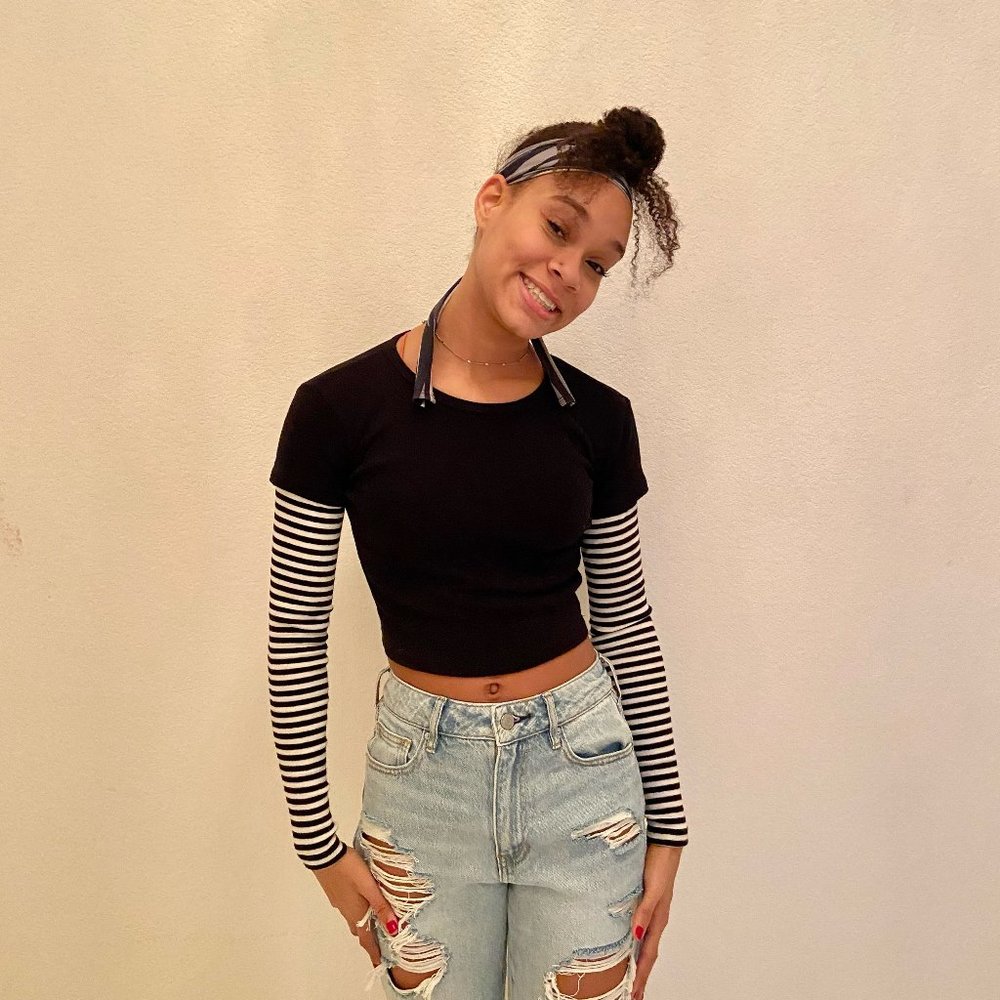 Brandy Melville Ashlyn Long Sleeve | B&W